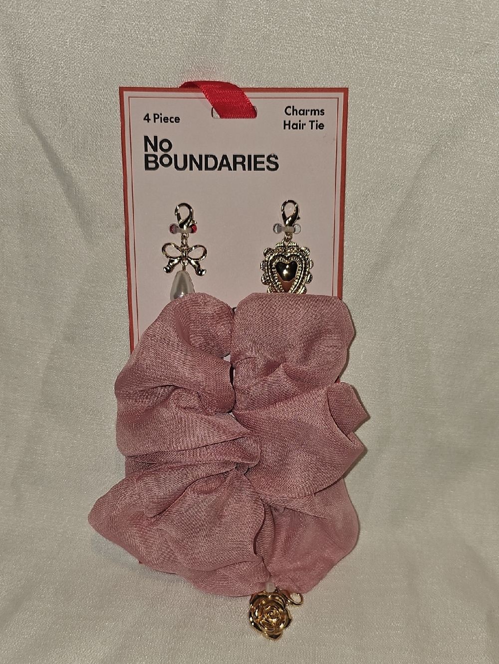 No Boundaries Women's Blush Hair Tie/Scrunchie w/Charms Set, 4-Piece, One Size
